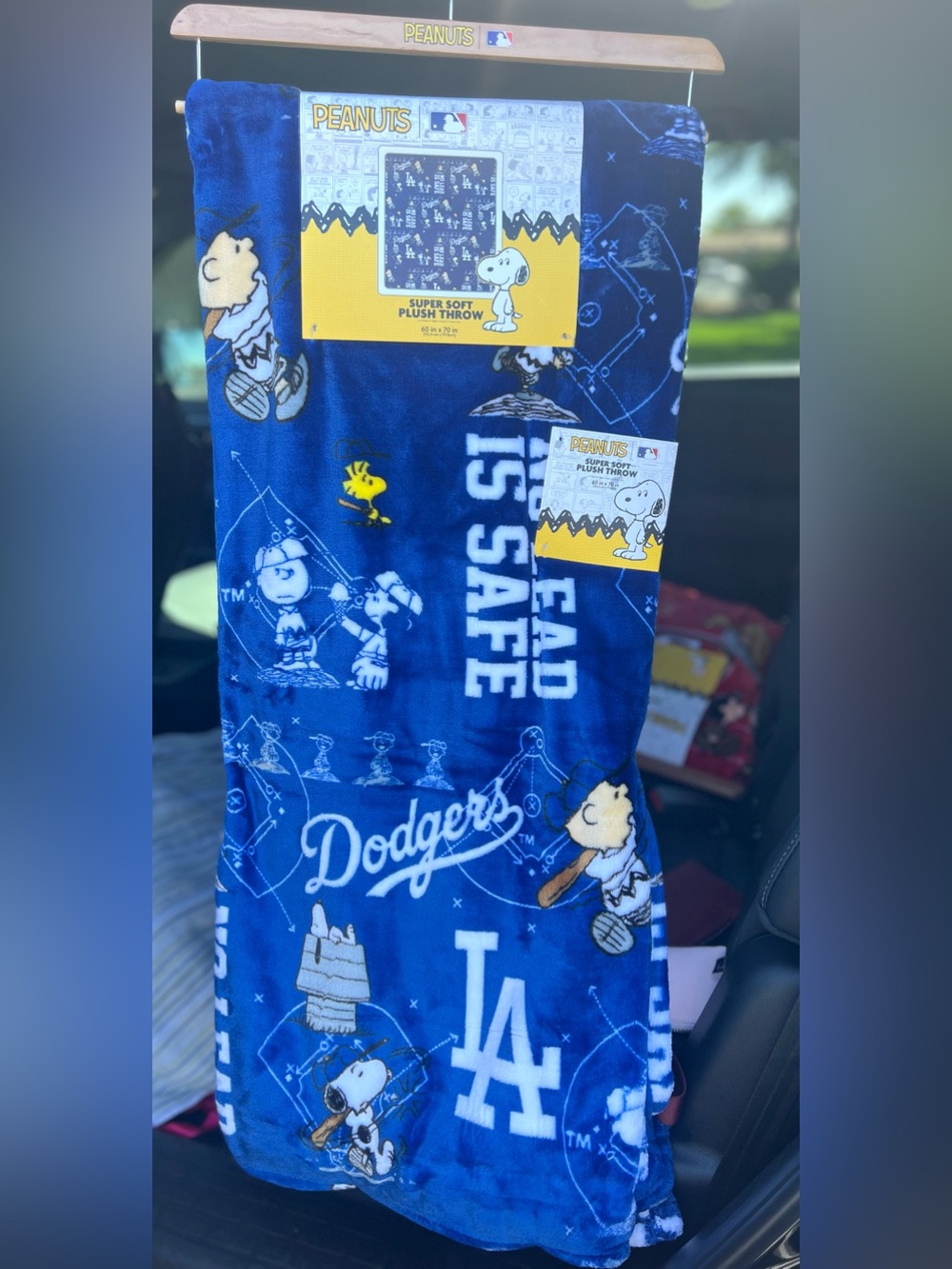 Peanuts x Dodgers Blue Plush Blanket - Official MLB Snoopy Blanket 60X70
